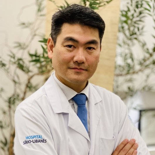 Dr. Alexandre Misawa