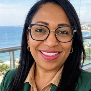 Dra. Fabiola da Silva SantosFernandes