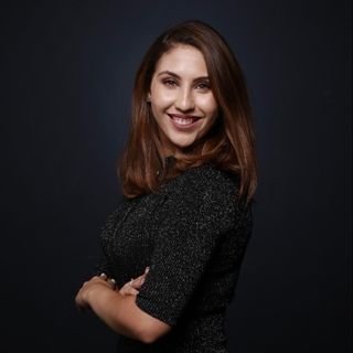 Dra. Camila Schwind