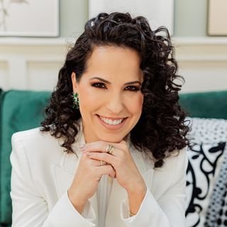 Dra. Camila Duarte Oliveira