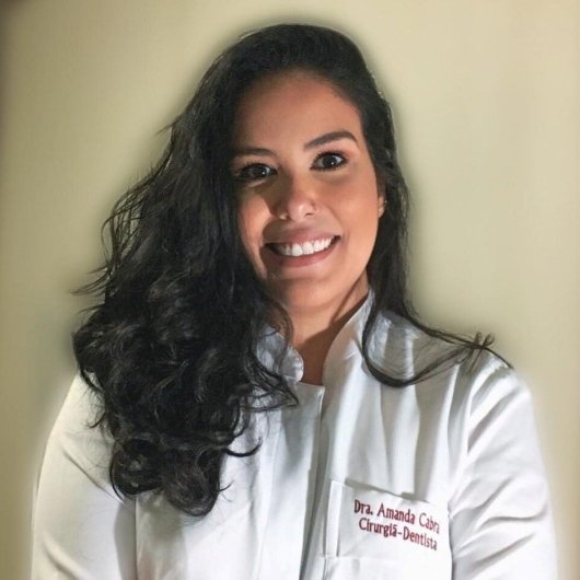 Dra. Amanda Cabral