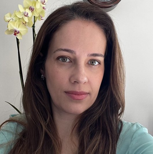 Dra. Bárbara Lima