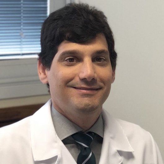 Dr. Igor Leonel