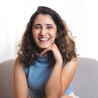 Prof. Amanda Caixeta