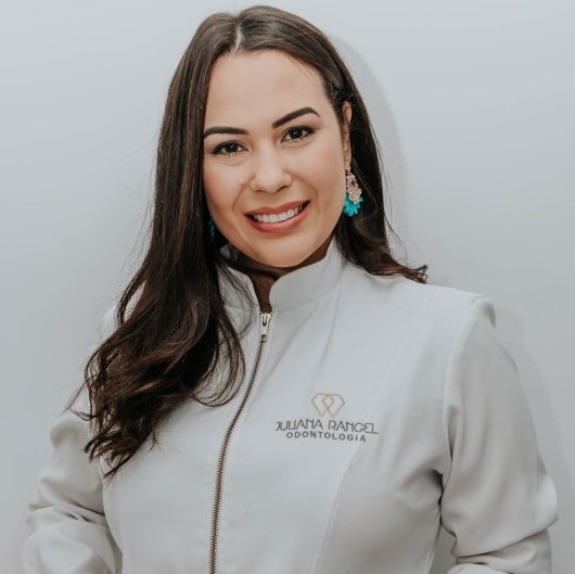 Dra. Juliana Vilela Oliveira