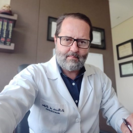 Dr. Ricardo Delfino