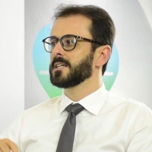 Dr. Flavio Toledo