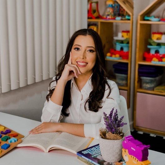 Dra. Sávia Luiza de Farias Santos