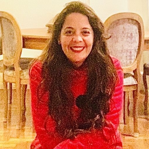 Dra. Tatiana de Paula Soares