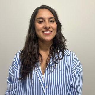 Dra. Flavia Santos Costa