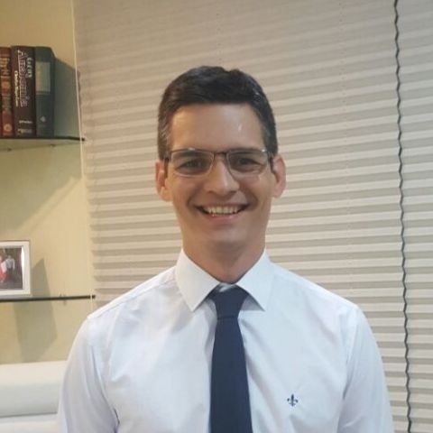 Dr. Ari Gavinho Marques