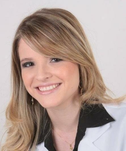 Dra. Dandara Costa