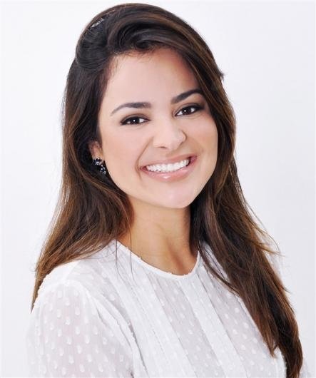 Dra. Lívia Carvalho Bezerra de Brito