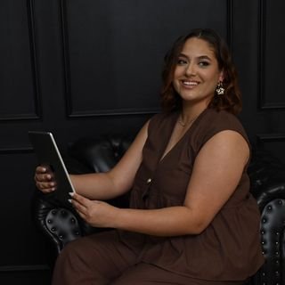 Dra. Lorena Simioni de Oliveira