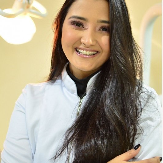 Dra. Débora Camargo Souza Leal