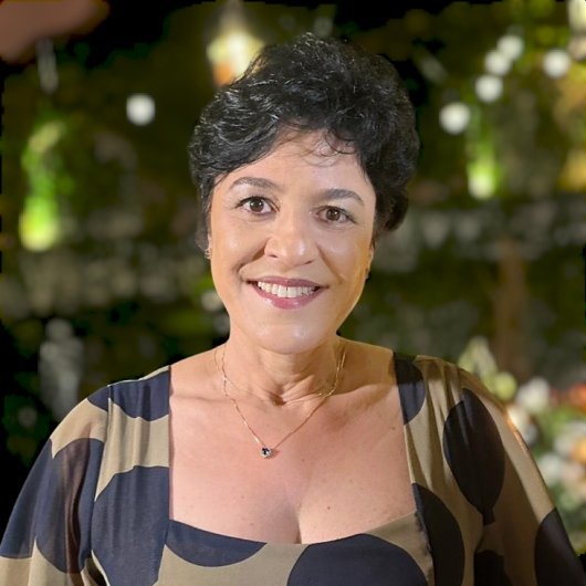 Dra. Andréa Gouvêa Modanese