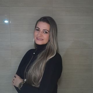 Dra. Janaina de Souza Martins