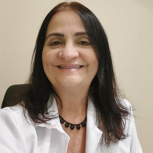 Dra. Cláudia Costa