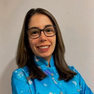 Dra. Júlia Guastalla Sobral