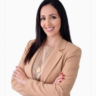 Dra. Anna Abreu