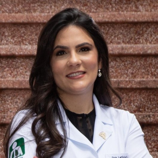 Dra. Letícia Barbosa Buzatto