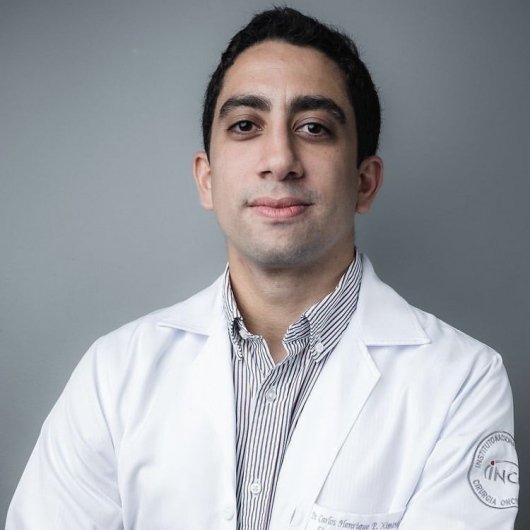Dr. Carlos Henrique Paixao Ximenes