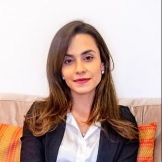 Dra. Camila Gama