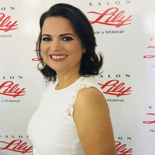Dra. Ederlaine Soares de Oliveira Zambrana