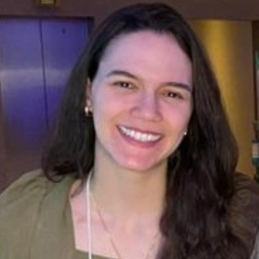 Dra. Fernanda Viana