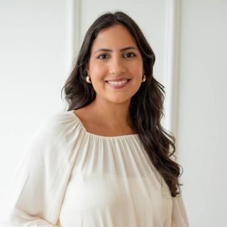 Dra. Isabela Sobral Calcado
