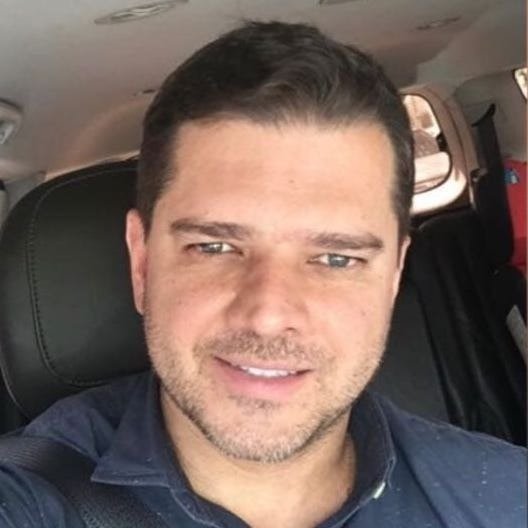 Dr. Carlos Henrique Mutão