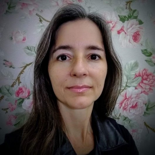 Dra. Ana Cláudia Wendt dos Santos