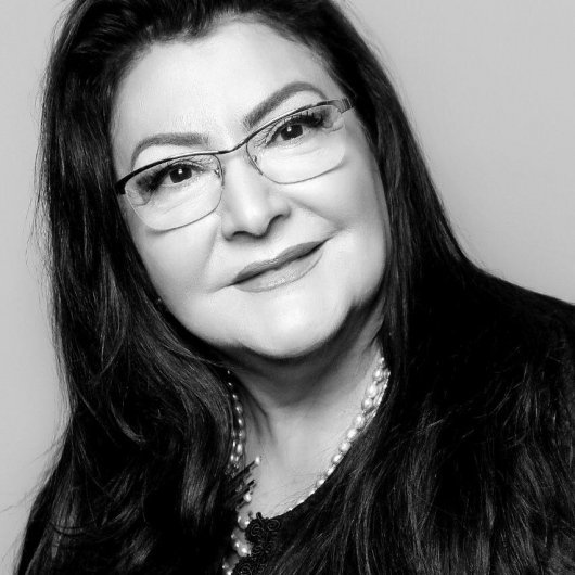 Dra. Elisabeth Chedid Lisboa Corso