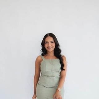 Dra. Karenn Cecília