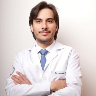 Dr. Leonardo Franco