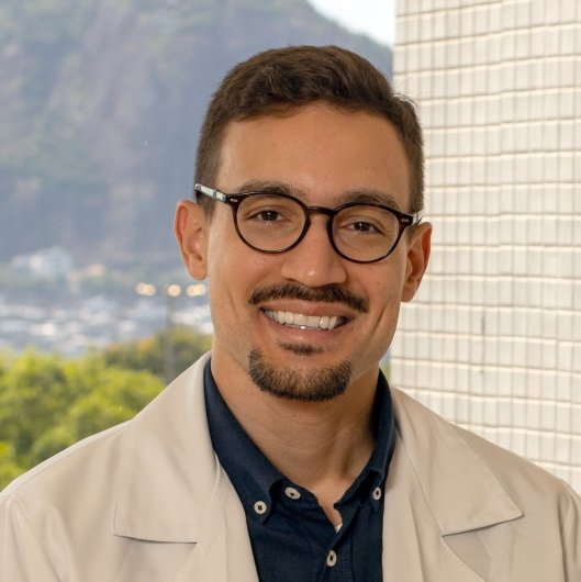 Dr. Richard Corr
