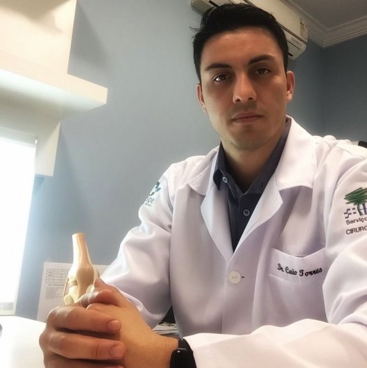 Dr. Caio César Almeida Torres