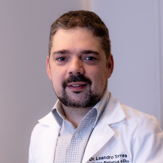 Dr. Leandro Torres
