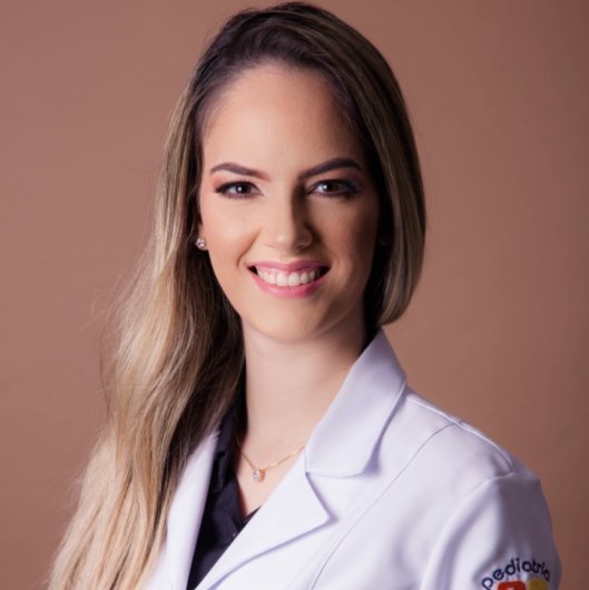 Dra. Andreza Miranda Guzman
