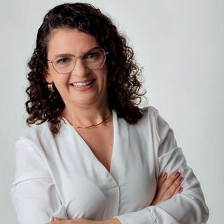 Mayra Serley