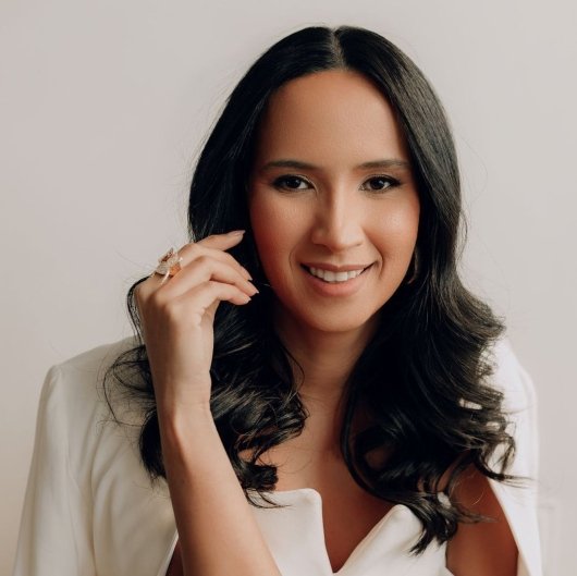 Dra. Ana Lúcia Alvino