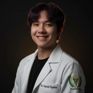 Dr. Gabriel Kiomi Sopran Ogatha