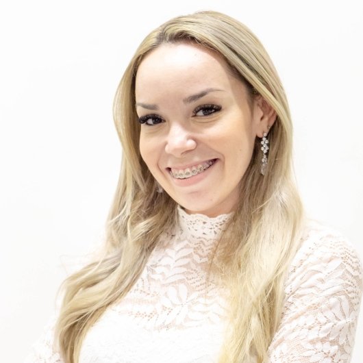 Dra. Fernanda Souza