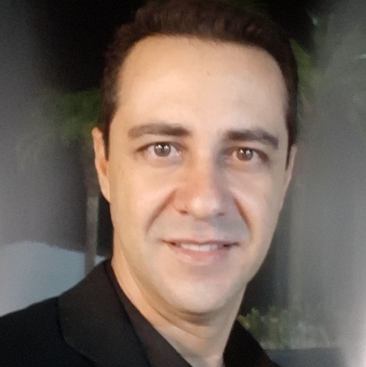 Dr. Luis Gustavo Justino