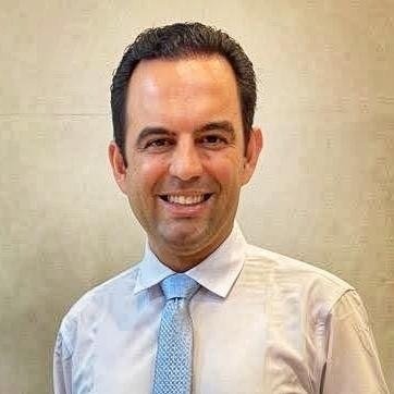 Dr. Mauricio Amboni Conti