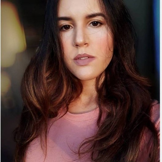 Dra. Camila Andryws Cordeiro dos Santos