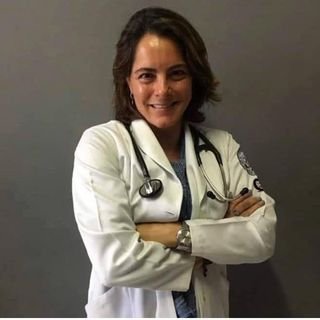 Dra. Karla Daura Paiva Prado