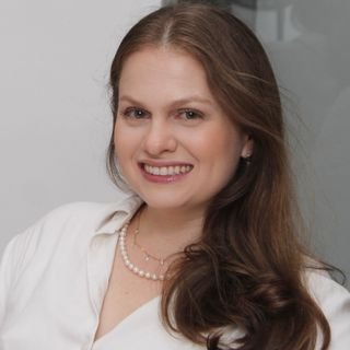 Dra. Tatiana Lucas