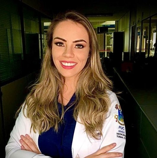 Dra. Lara Paixão