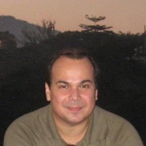 Dr. Alexis Coelho